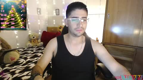 Julian online show from December 4, 2024, 2:42 am