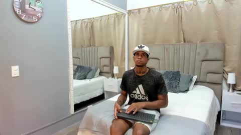 Snapshot of julian_billy chatting on January 10, 2025, 5:34 pm julian billy online show from January 10, 2025, 5:34 pm