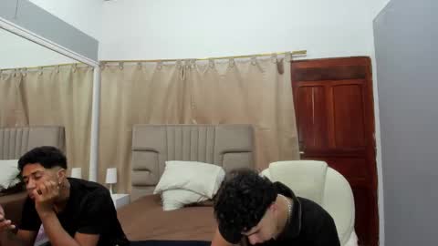 Snapshot of julian_billy chatting on February 8, 2025, 2:49 pm julian billy online show from February 8, 2025, 2:49 pm