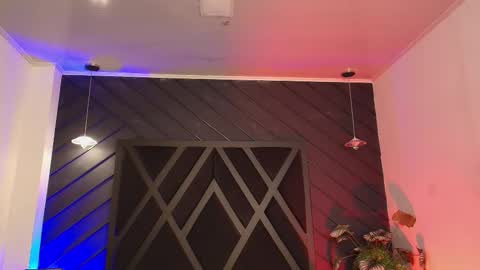 JULIAN  online show from March 20, 2026, 11:15 am