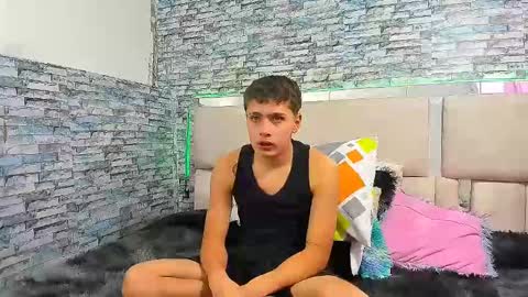 julian online show from September 24, 2025, 1:47 pm