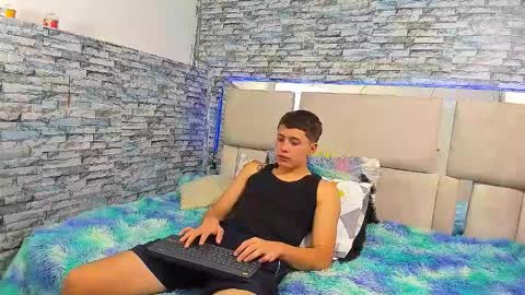 julian online show from October 10, 2025, 3:11 pm