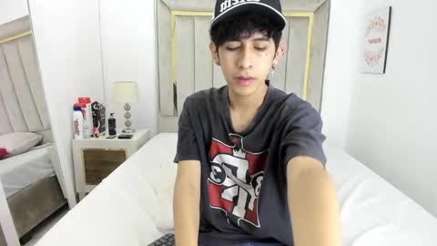 Julian online show from January 6, 2026, 7:28 pm