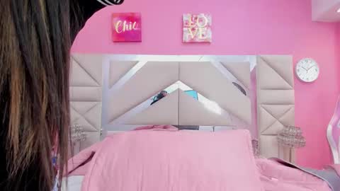 Snapshot of juliana_diamond_ chatting on May 14, 2026, 3:24 am juliana_diamond_ online show from May 14, 2026, 3:24 am