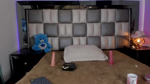 Snapshot of juliana_js_ chatting on January 31, 2025, 8:12 pm juliana_js_ online show from January 31, 2025, 8:12 pm