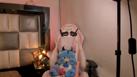 Snapshot of juliana_js_ chatting on February 7, 2025, 12:09 am juliana_js_ online show from February 7, 2025, 12:09 am