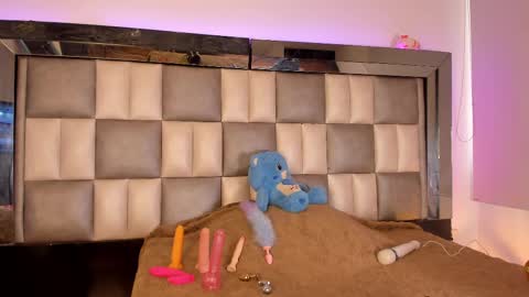 Snapshot of juliana_js_ chatting on March 6, 2025, 8:59 pm juliana_js_ online show from March 6, 2025, 8:59 pm
