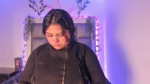 juliana_js_ online show from February 9, 2026, 4:16 am