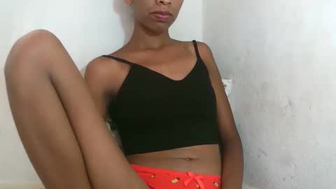 Snapshot of julianahsexy27 chatting on February 23, 2026, 9:50 am Nathie online show from February 23, 2026, 9:50 am