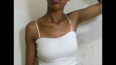 Snapshot of julianahsexy27 chatting on February 23, 2026, 11:02 pm Nathie online show from February 23, 2026, 11:02 pm