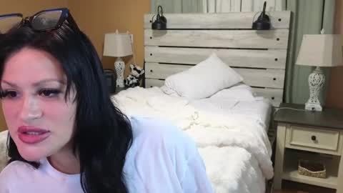 Texas Mamasita online show from December 5, 2025, 3:37 am