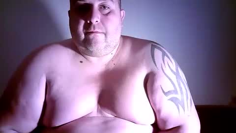 Snapshot of julianoparno chatting on January 19, 2025, 5:49 pm Juliano online show from January 19, 2025, 5:49 pm