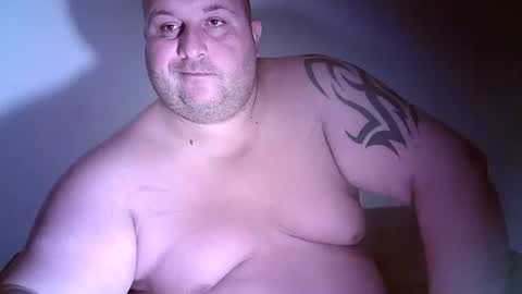 Snapshot of julianoparno chatting on September 24, 2025, 10:46 pm Juliano online show from September 24, 2025, 10:46 pm