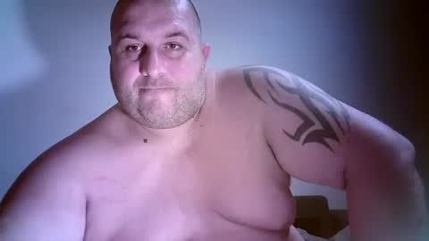 Snapshot of julianoparno chatting on October 24, 2025, 2:08 am Juliano online show from October 24, 2025, 2:08 am