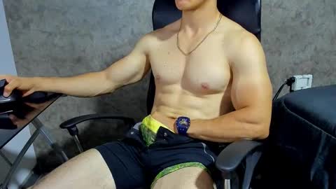 Julian online show from October 19, 2025, 11:27 pm