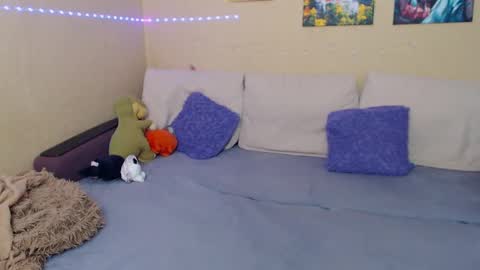 Jul online show from February 8, 2025, 6:54 am