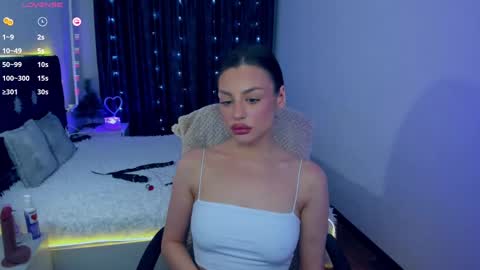 julia online show from January 7, 2025, 7:52 am