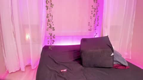 JULI online show from June 27, 2026, 4:06 am