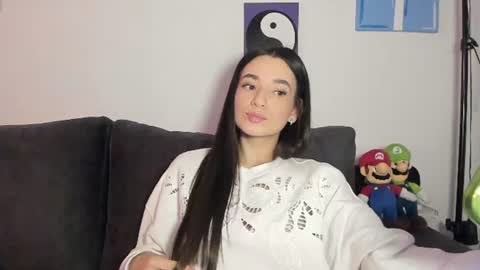 Snapshot of julidavila chatting on July 30, 2026, 1:37 am Jeimy Help me to reach 100 thumbs up online show from July 30, 2026, 1:37 am