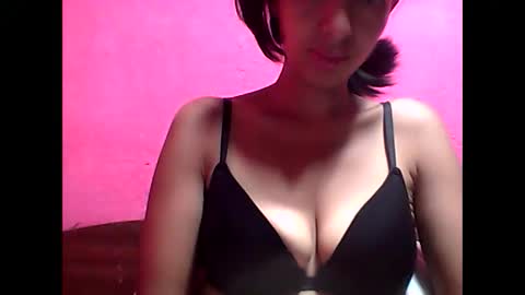 julie0612 online show from February 14, 2025, 12:25 pm