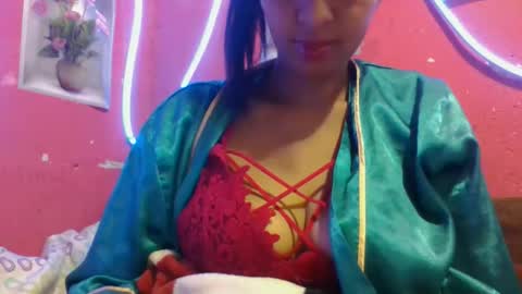 Snapshot of julie0612 chatting on April 6, 2026, 11:38 pm julie0612 online show from April 6, 2026, 11:38 pm