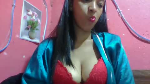 Snapshot of julie0612 chatting on May 4, 2026, 6:48 pm julie0612 online show from May 4, 2026, 6:48 pm