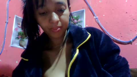 julie0612 online show from June 27, 2026, 11:37 am