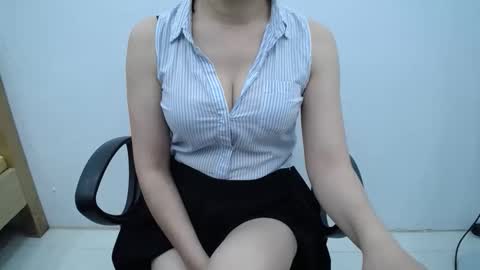 julie9x online show from May 6, 2026, 7:57 am