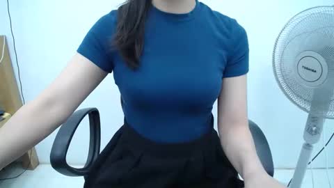 julie9x online show from June 7, 2026, 8:56 pm
