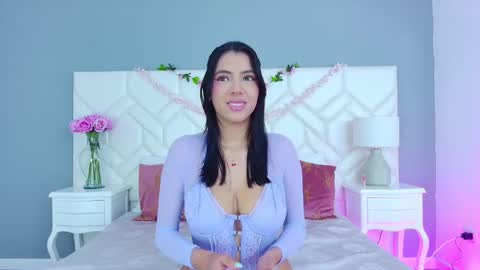 Juliet Bennet online show from March 4, 2025, 4:17 am