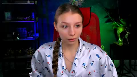 juliedaniel online show from April 30, 2026, 4:19 am