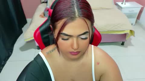 Snapshot of julieeta_castillo chatting on May 7, 2026, 2:55 pm julieta online show from May 7, 2026, 2:55 pm