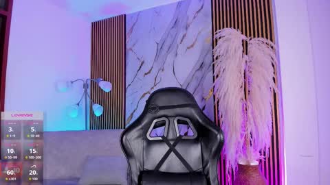 Julien online show from November 1, 2025, 12:18 pm