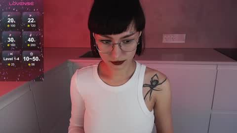 Snapshot of julierayls chatting on December 3, 2024, 6:59 am see u on Tuesday December 3 in 0200 UTC time turn on notifications so you dont miss me online show from December 3, 2024, 6:59 am