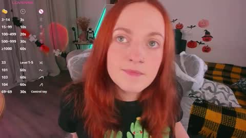 Snapshot of juliet_schoolgirl chatting on October 29, 2025, 4:42 pm Juliet online show from October 29, 2025, 4:42 pm