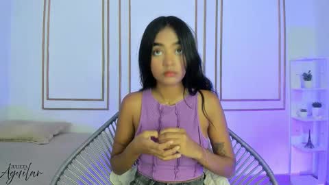 Juli online show from September 9, 2025, 7:24 pm