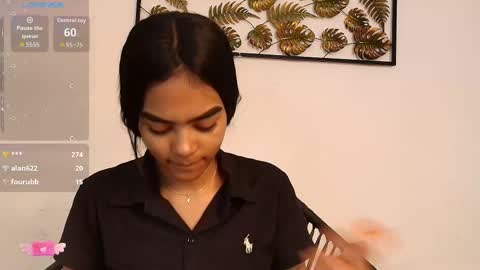 Juli online show from October 7, 2025, 7:44 pm