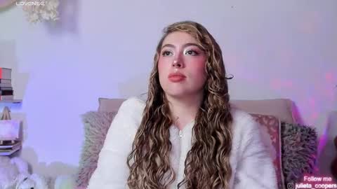 Juli  online show from March 13, 2026, 5:03 am