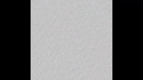 Snapshot of julieta_cortes__ chatting on December 17, 2024, 11:06 am Julieta online show from December 17, 2024, 11:06 am