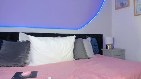 Snapshot of julieta_cortes__ chatting on February 6, 2025, 11:54 am Julieta online show from February 6, 2025, 11:54 am