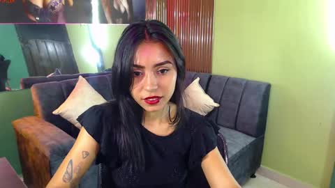 Snapshot of julieta_fn chatting on February 24, 2025, 7:09 pm julieta_fn online show from February 24, 2025, 7:09 pm