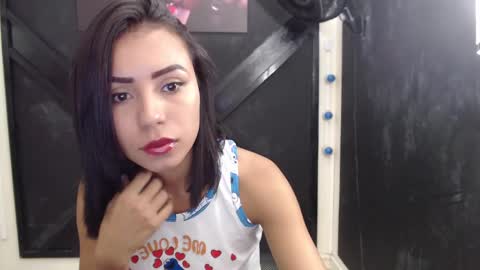 Snapshot of julieta_fn chatting on March 12, 2025, 12:57 pm julieta_fn online show from March 12, 2025, 12:57 pm