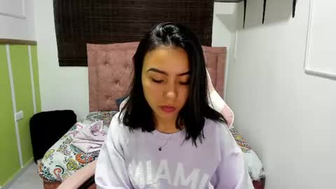 julieta_fn online show from June 25, 2026, 3:16 pm
