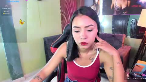 julieta_fn online show from August 3, 2026, 1:38 pm