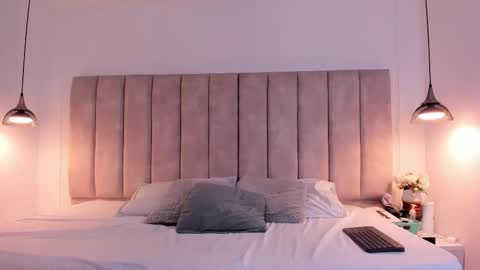 Snapshot of julieta_jane_ chatting on October 29, 2025, 3:42 am Julieta online show from October 29, 2025, 3:42 am