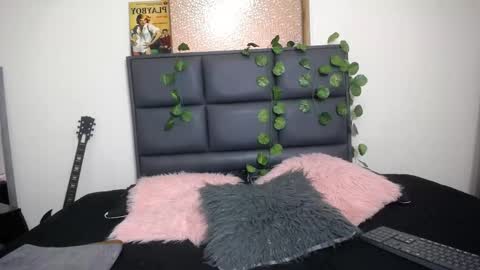 Julieta online show from March 19, 2026, 5:06 pm