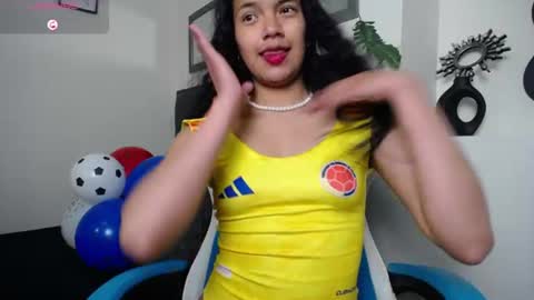 Julieta online show from June 12, 2026, 4:00 am