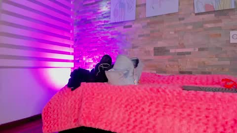 Snapshot of julieta_parker_ chatting on December 4, 2024, 8:07 pm Julieta online show from December 4, 2024, 8:07 pm