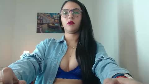 Snapshot of julieta_r0ssi chatting on January 7, 2026, 3:42 am Julieta r0ssi online show from January 7, 2026, 3:42 am