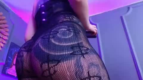  Julieta  online show from December 28, 2024, 5:46 pm